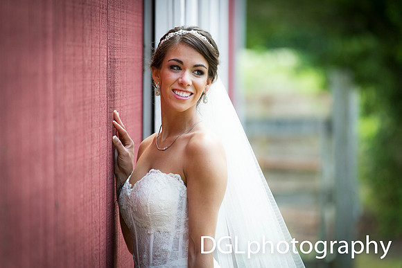 Farm wedding in Eastern Connecticut. Photography by David Levesque, DGLphotography, Barrington, Rhode Island.